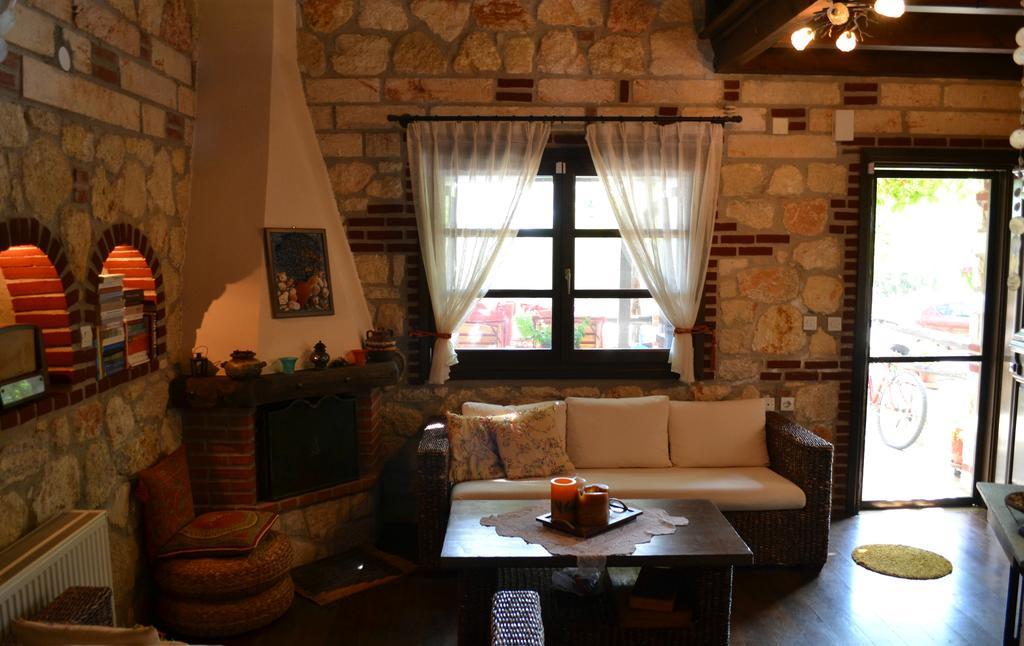 Artemis Stone House Villa Psakoúdia Eksteriør bilde